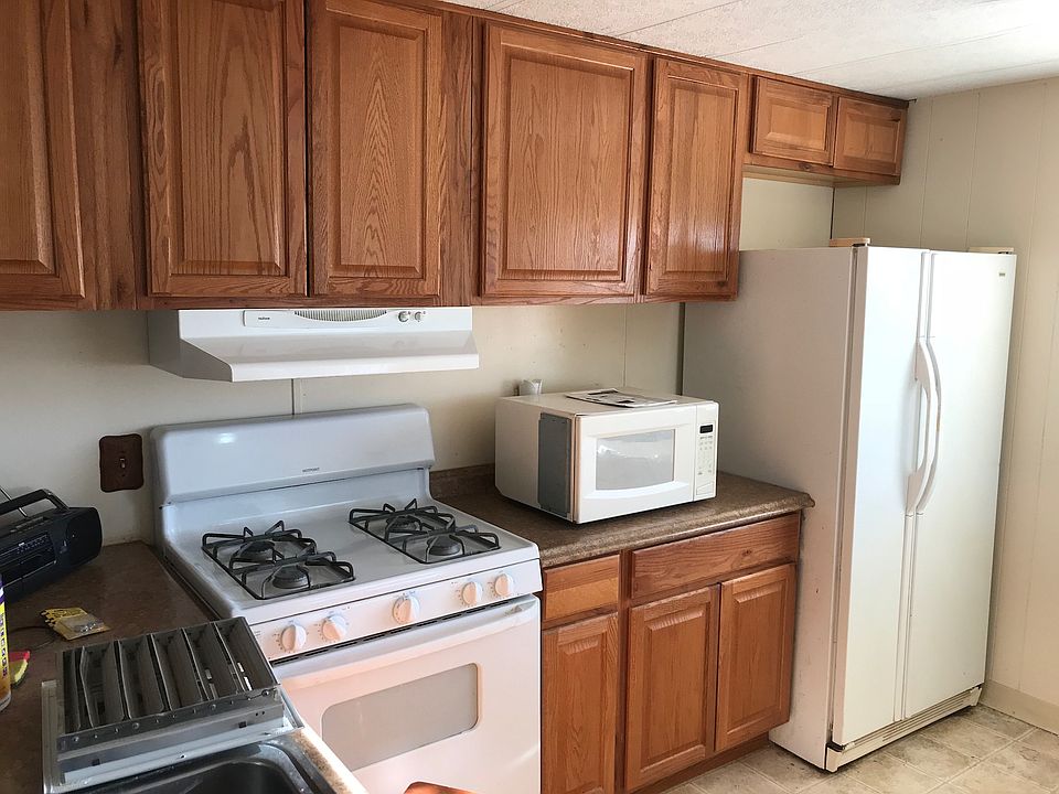Rental ready Kitchen with ap