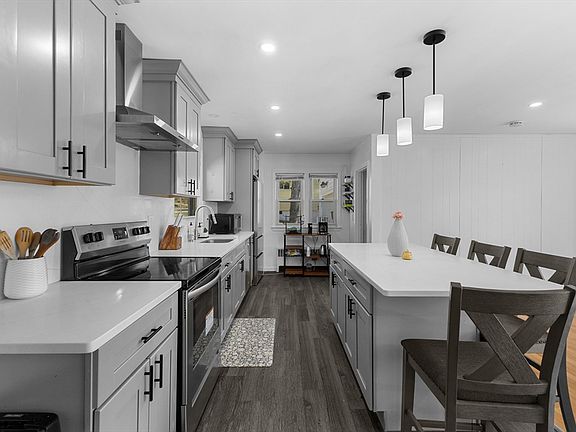 5th image of 4 Crestwood Rd