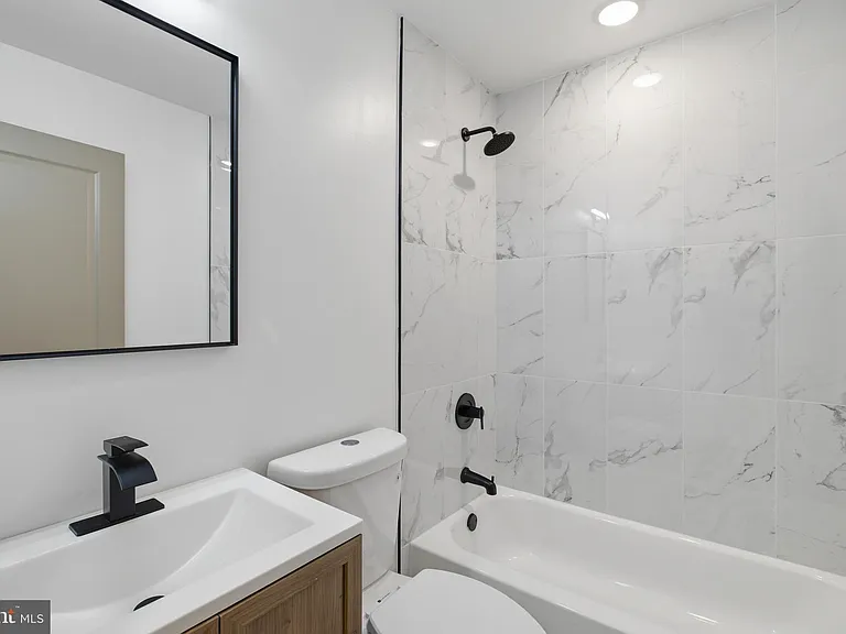 4312 Pennsgrove St #2 — Photo 9