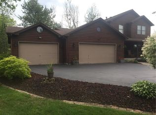 8 Glenlivet Dr, Rochester, NY 14624