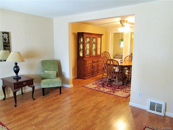 5th image of 342 Euclid Ave