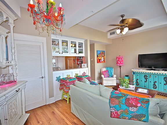 5th image of 111 Carillon Market St Suite 302