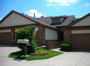 665 Cielo Vista Dr, Greenwood, IN 46143