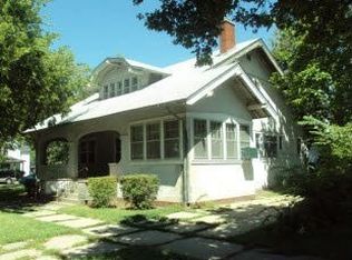 621 N Pine St, Grand Island, NE 68801