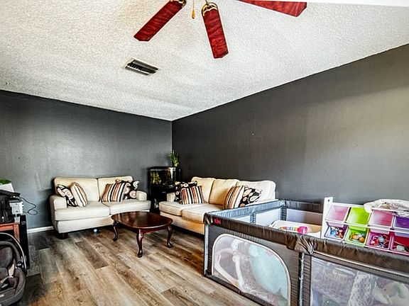 5th image of 1835 East Dr #1