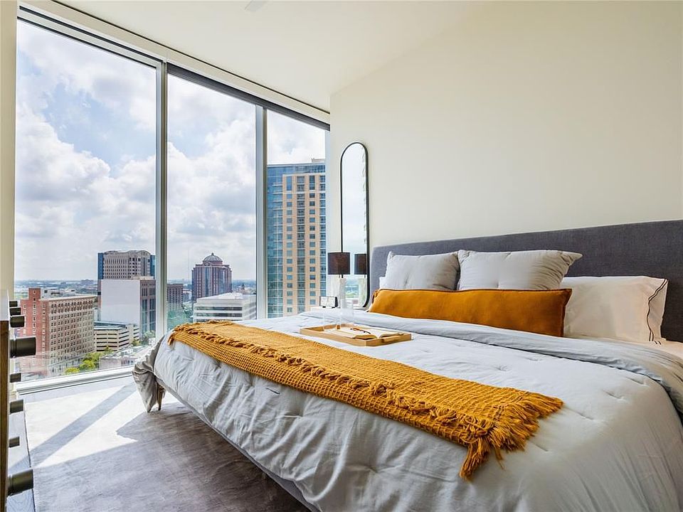 1st image of 414 Milam St #2708