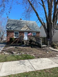 22429 Lanse St, Saint Clair Shores, MI, 48081