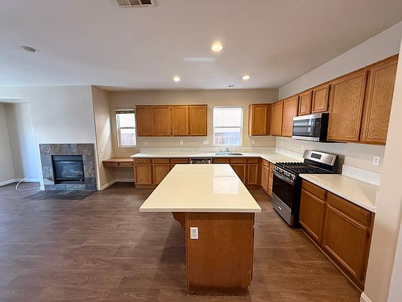 3rd image of 3938 Palmetto Haven Cir