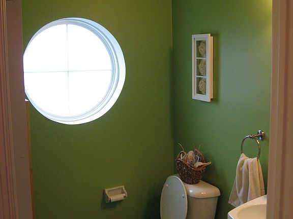 1st Floor Bathroom
