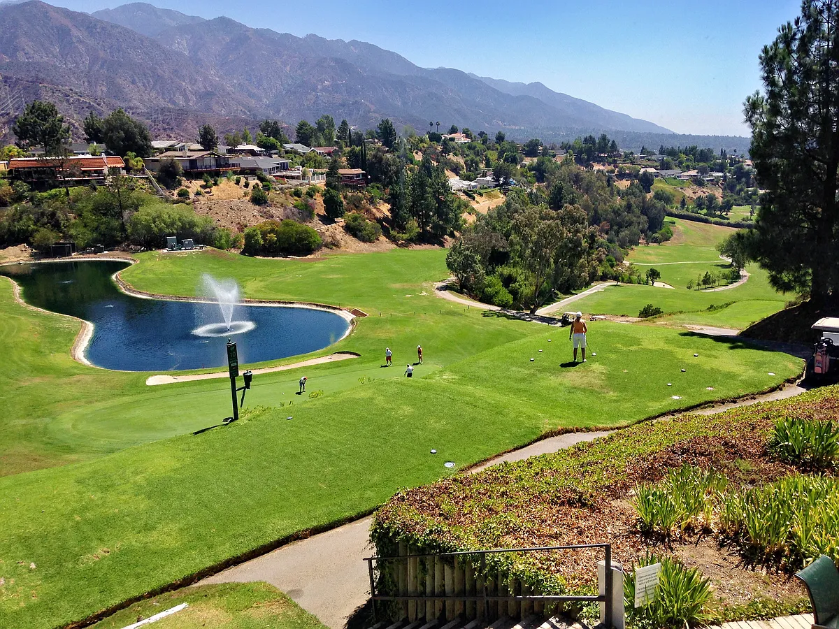 This is the spectacular Golf course view entering the house! - 5421 Godbey Dr