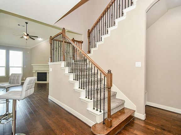 4th image of 1002 Cool Corner Ct