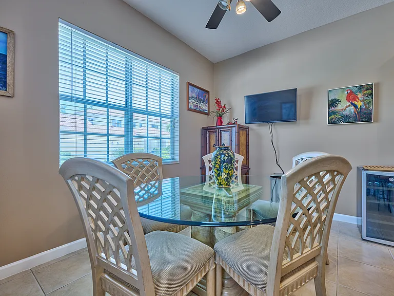 530 Commons Dr — Photo 16