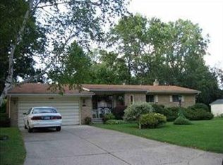 4309 Fairwood Dr, Burton, MI 48529