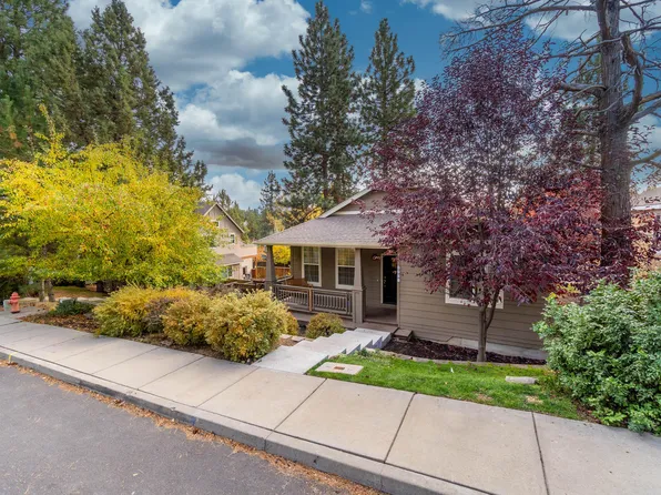 2201 NW Torrey Pines Dr, Bend, OR 97703