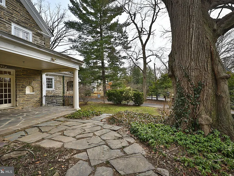 6610 Wissahickon Ave #SW — Photo 23