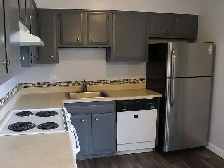 302 S McLoughlin Blvd #306 — Photo 12
