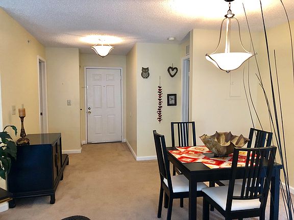 4th image of 200 Fox Hollow Dr APT 109