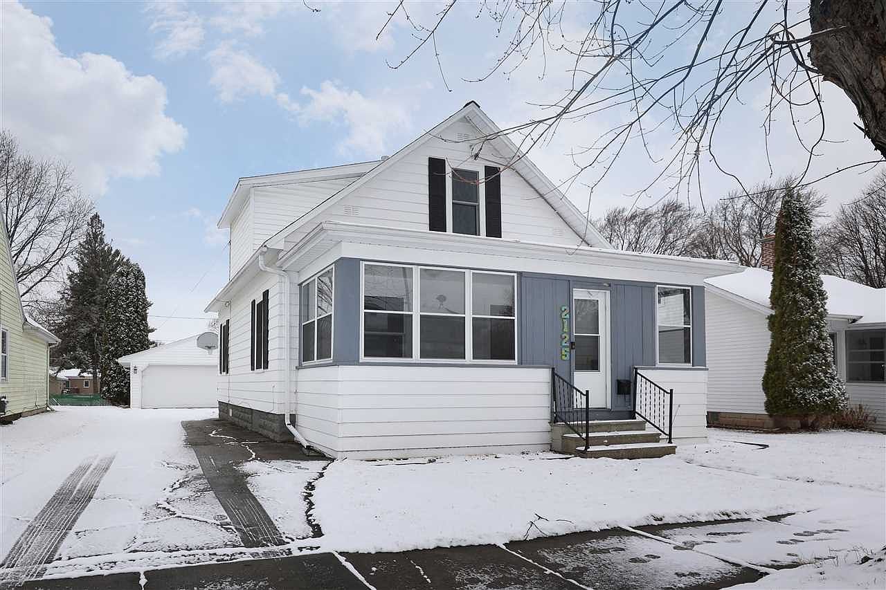 2125 N Appleton St Appleton Wi 54911 Mls 50236632 Zillow
