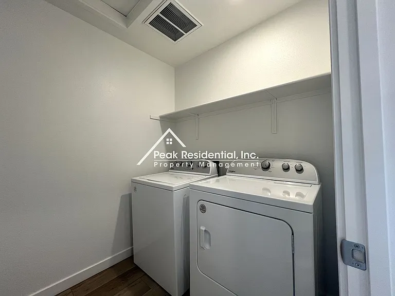 5218 Senesta Cir — Photo 13