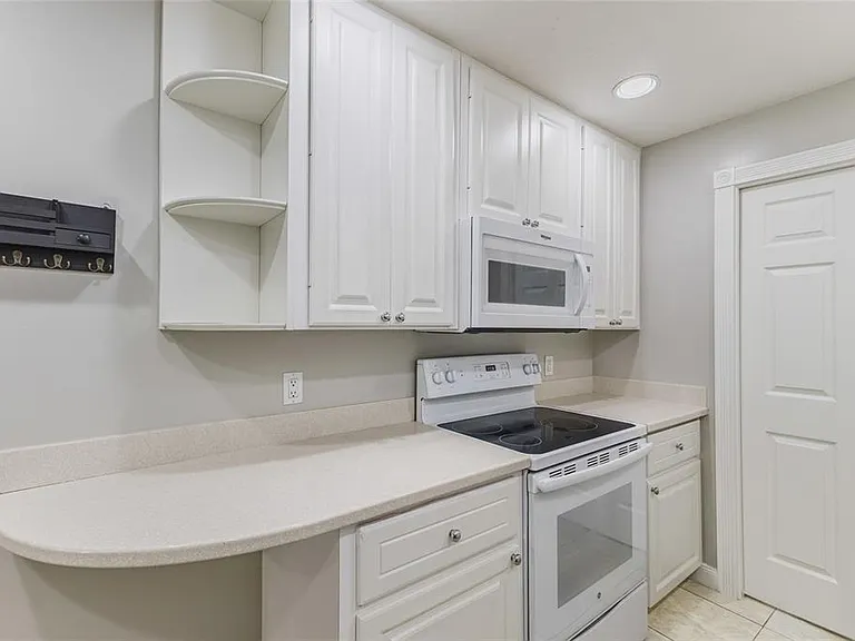 1648 Napoli Dr W — Photo 10
