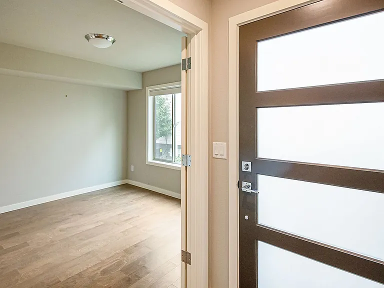 953 N Skidmore St — Photo 15