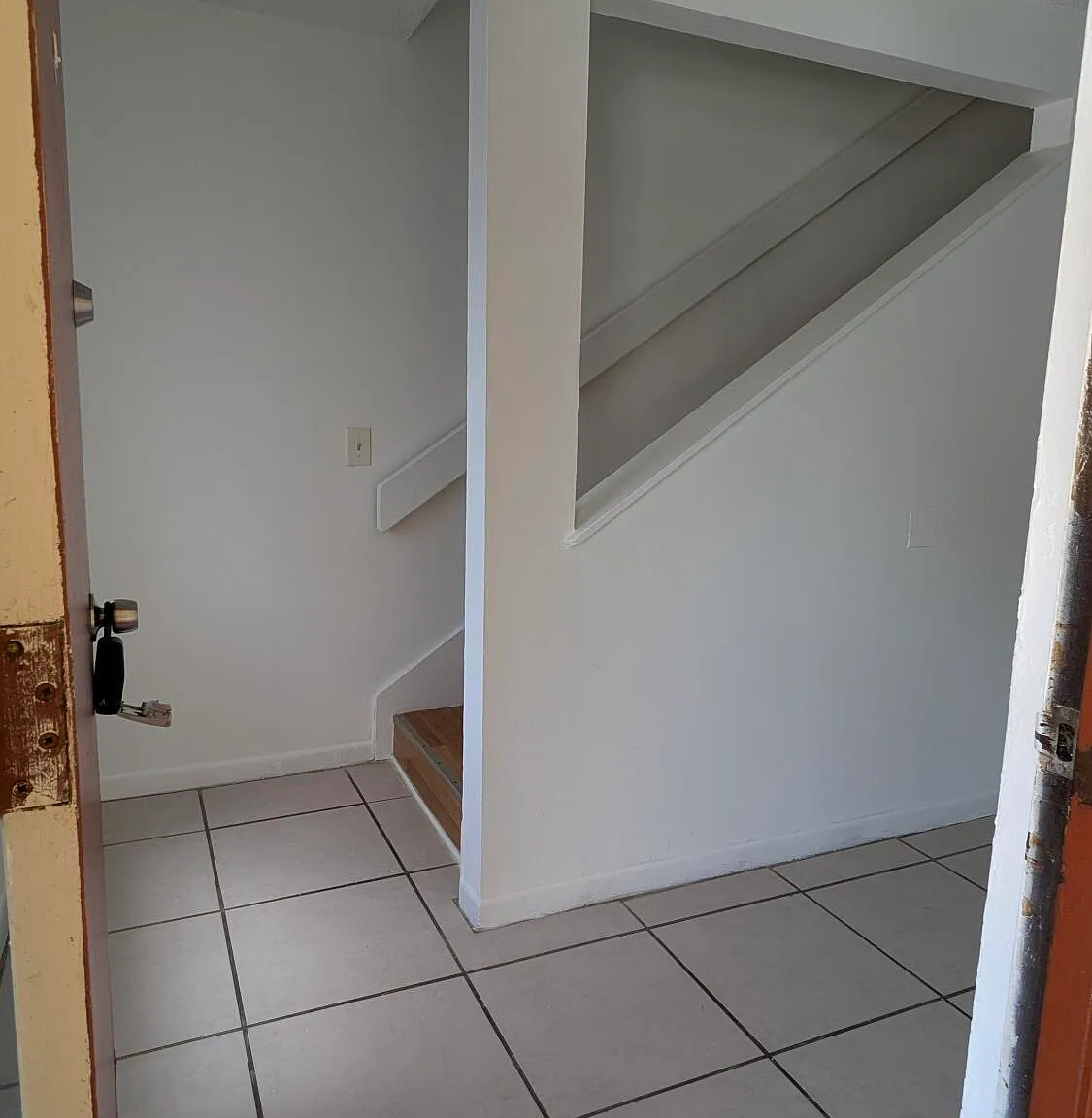 3 bed, 1.5 bath, 1413 sqft, $1,750 — Photo 2