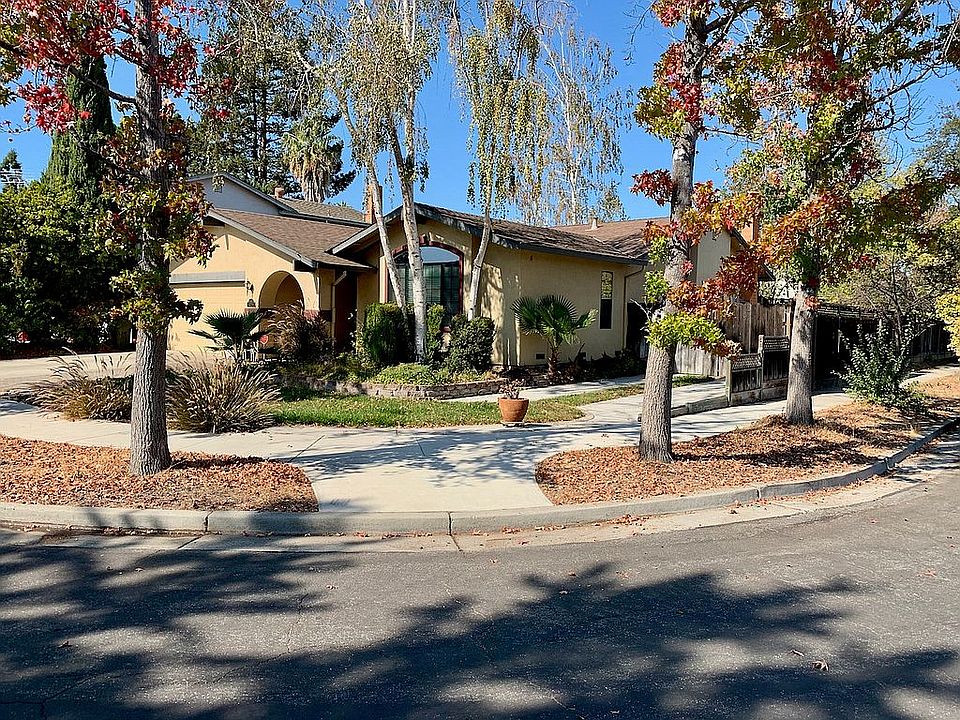 1st image of 2275 Lemoyne Way