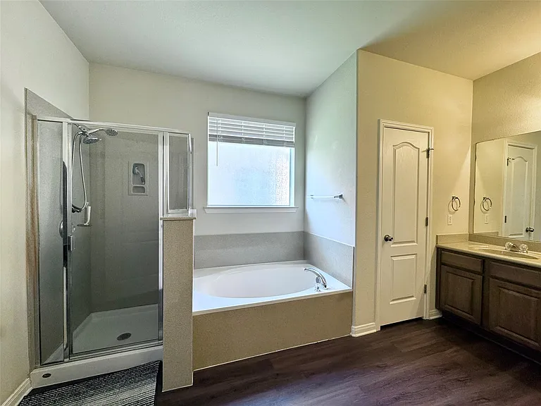 4126 Green Vista Pl — Photo 8