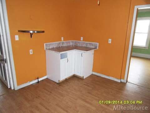 3rd image of 8462 Dixie Hwy