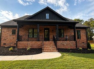 415 McCoys Creek Cir, Oakboro, NC 28129