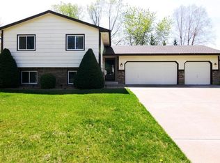 4130 98th Ave NE, Blaine, MN 55014