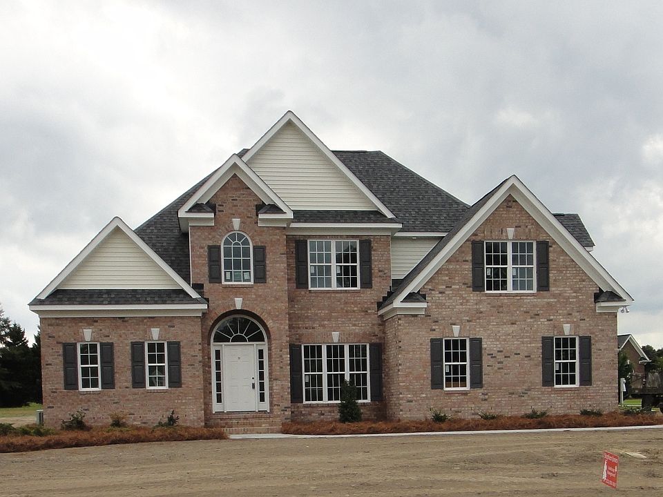 1st image of 209 Riverdale Ct