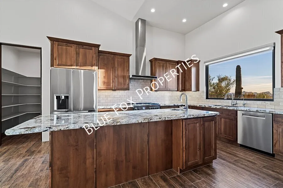 13037 N Red Quail Place — Photo 3