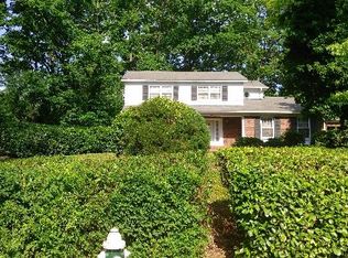 1 Greenbrook Ct, Greensboro, NC 27408