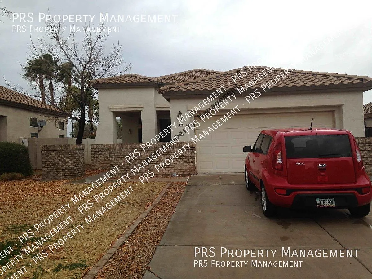 4 bed, 1600 sqft, $2,295 — Photo 1