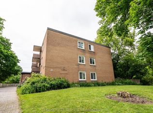 52 Hiawatha St #301, Saint Thomas, ON N5P2T4