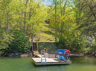 317 Von Trapp Ln, Tuckasegee, NC 28783