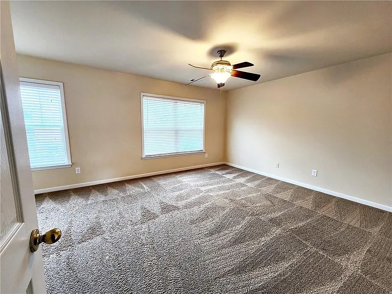 3459 Latitude Cv — Photo 9