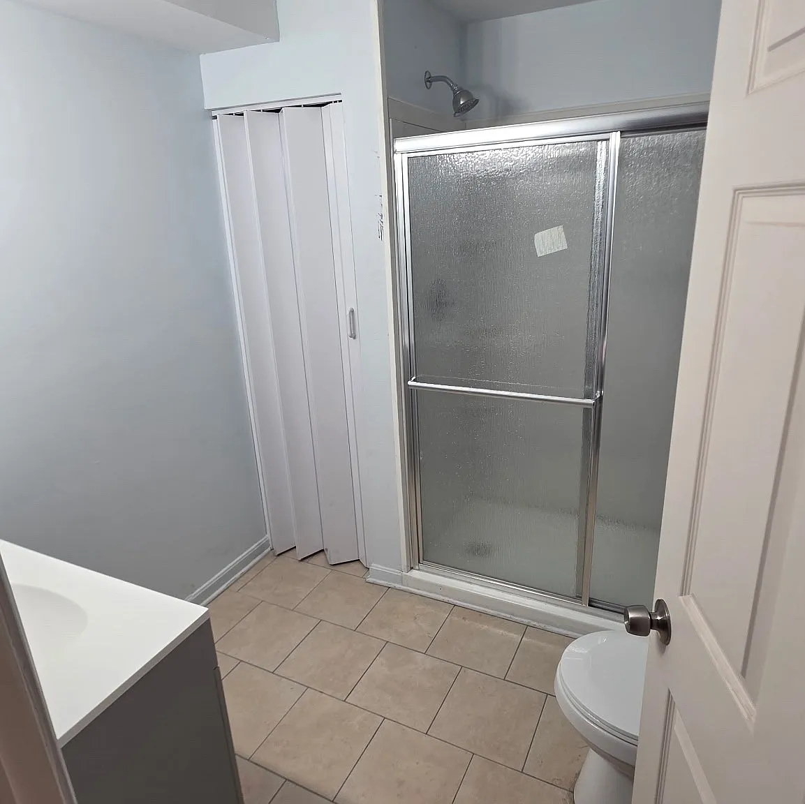 4 bed, 1400 sqft, $2,195 — Photo 4