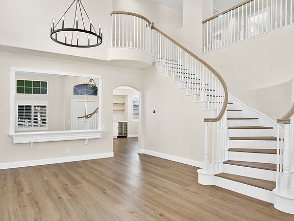 3rd image of 6266 Silverbridge St