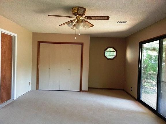 Family Room/Master Bed