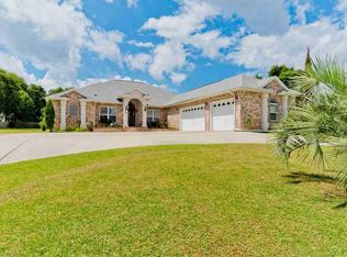 667 Pinebrook Cir, Cantonment, FL 32533