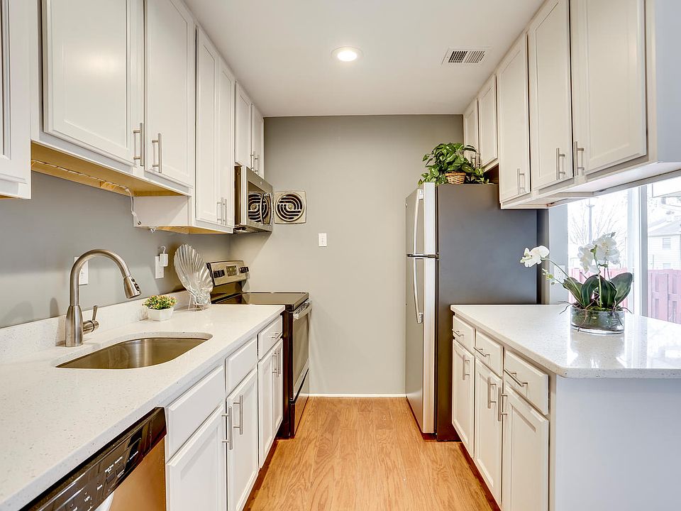 1st image of 4005 Forestdale Ave
