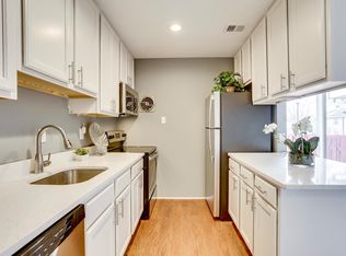 4005 Forestdale Ave, Woodbridge, VA 22193