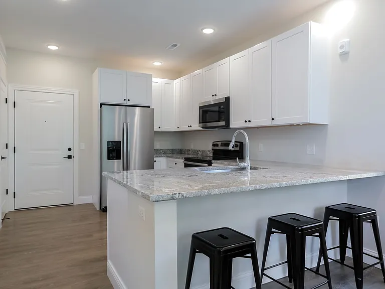 301 W. University Ave — Photo 7