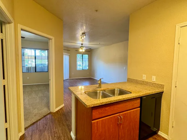 5302 E Van Buren St Unit 1064, Phoenix, AZ 85008