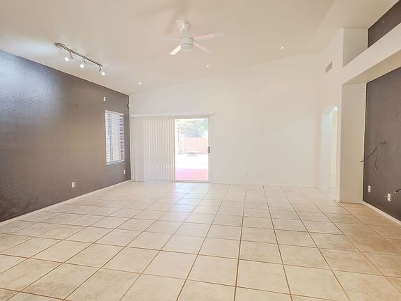 5th image of 322 S Sonoran Heights Dr