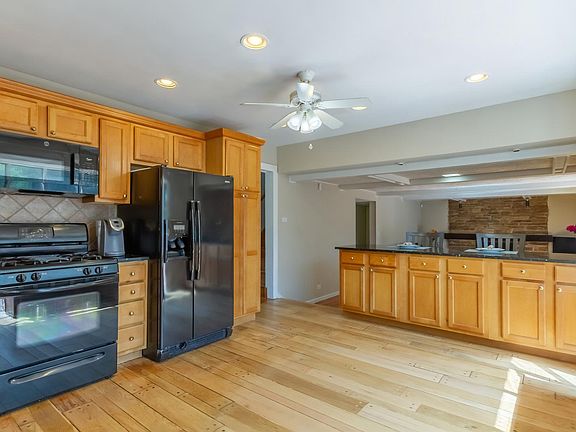 5th image of 1217 S Patton Ave