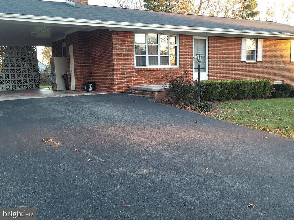 1st image of 5096 Laura Dr