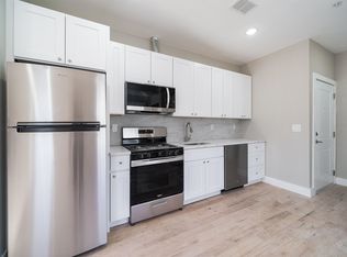 213 Academy St #3B, Jersey City, NJ 07306